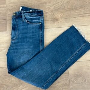 Frame denim Le Sylvie Slender Straight in size 27